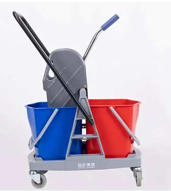 Уборочная тележка с отжимом на 2 ведра (2х17л) Уборочная тележка с отжимом на 2 ведра (2х17л)