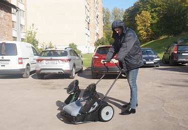 Ручная подметальная машина A70 Ручная подметальная машина A70